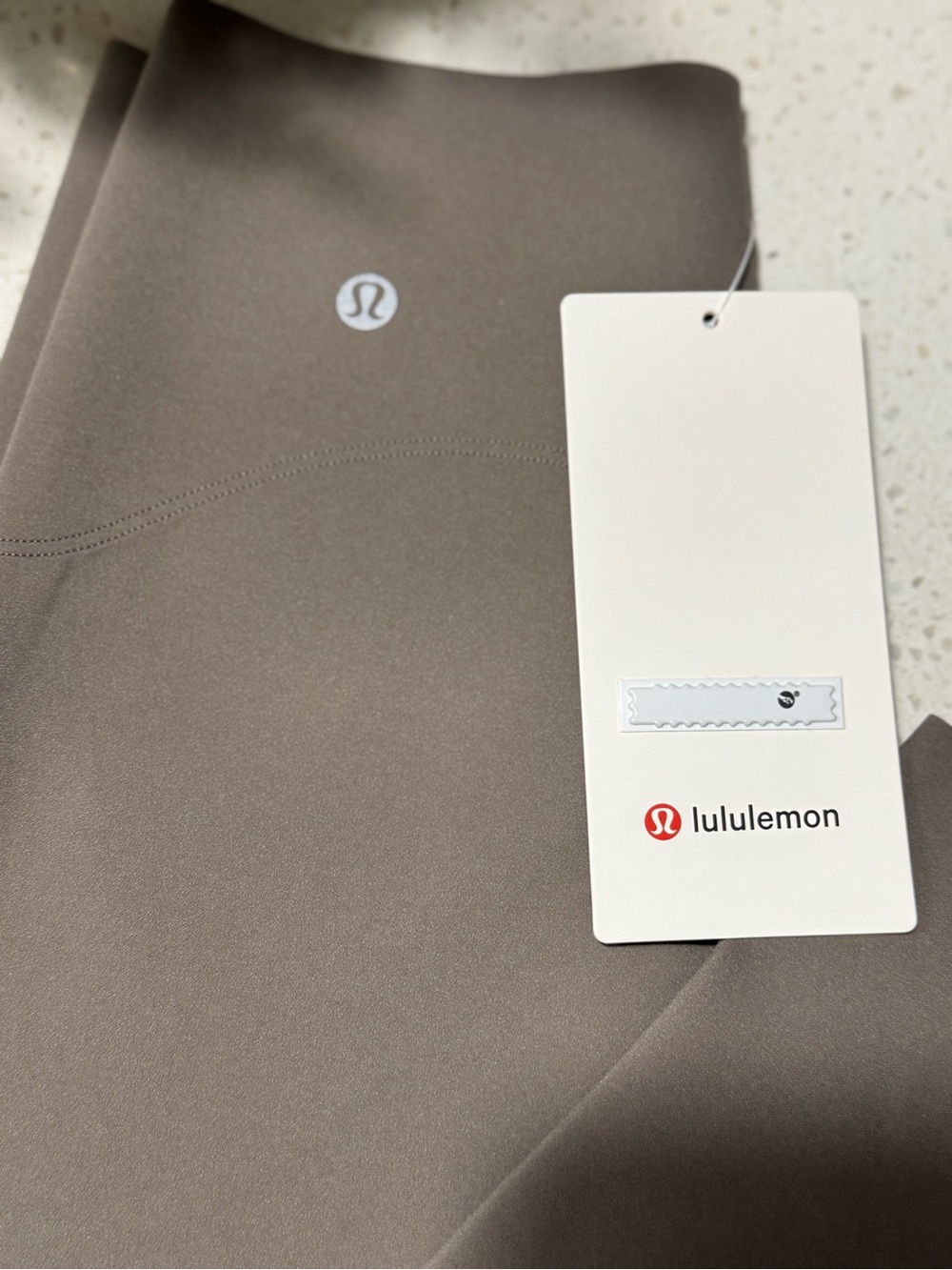 Lululemon Glow Up High-Rise Tight 25” Size 6 - Picture 2 of 7